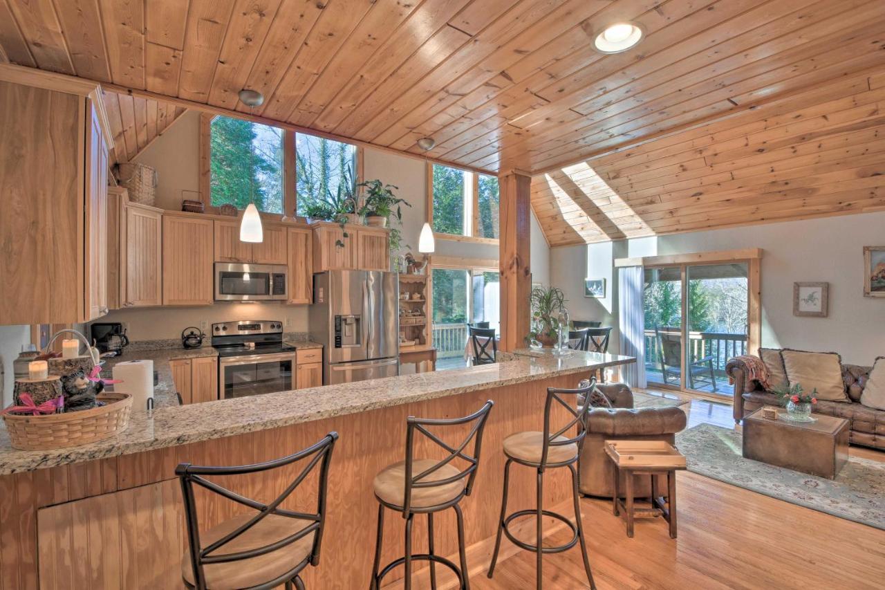 Spacious Lake Santeetlah Cottage With Lake Views! Extérieur photo